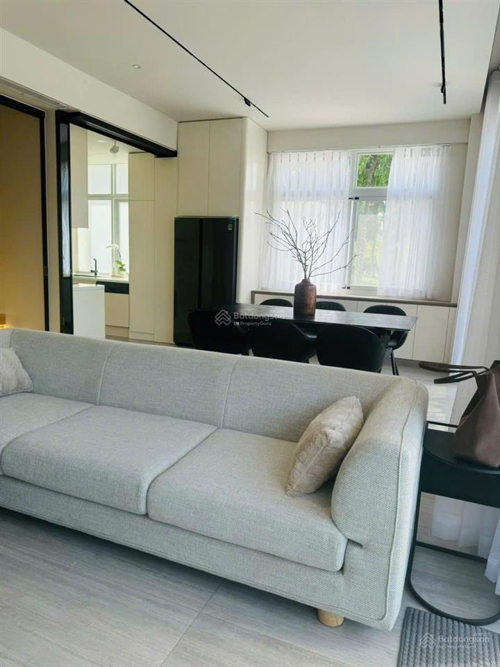 Chính chủ cần bán chcc hàng hiếm giá đầu tư 210m dạng duplex sân vườn hiếm có happy valley