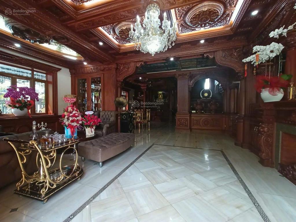 Chính chủ cần cho thuê siêu biệt thự gần 500m 5pn có hồ bơi nội thất hoàng gia
