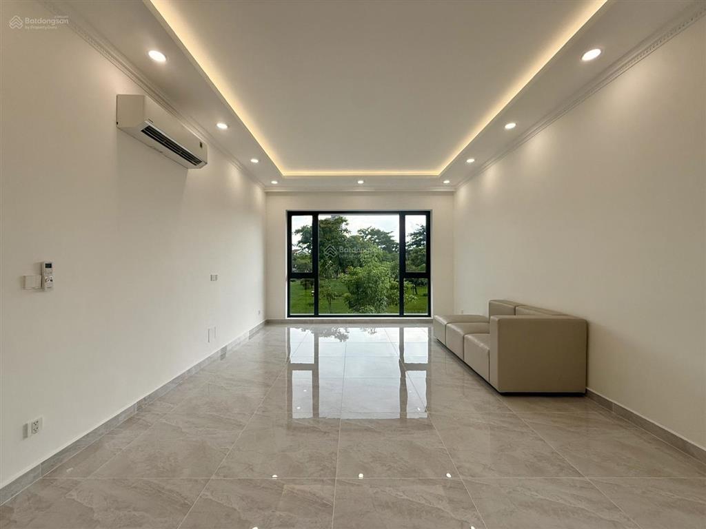 Chính chủ cần cho thuê bt đơn lập pmh đối diện công viên siêu đẹp mới 100%