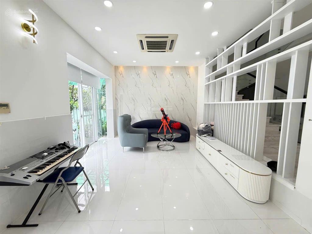 Cho thuê bt hưng thái 1 nhà đẹp giá 36tr/th chỉ cần xách vali vào là ở