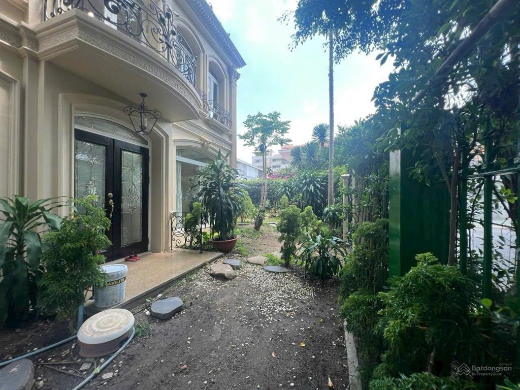 Cho thuê bt siêu đẹp khu cảnh đồi 5pn nhà full nt vào ở ngay