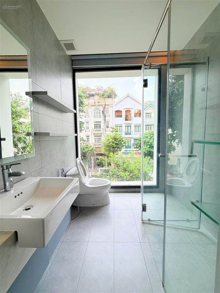 Chính chủ cần cho thuê biệt thự mặt tiền đường lớn pmh, thích hợp vừa ở vừa kinh doanh