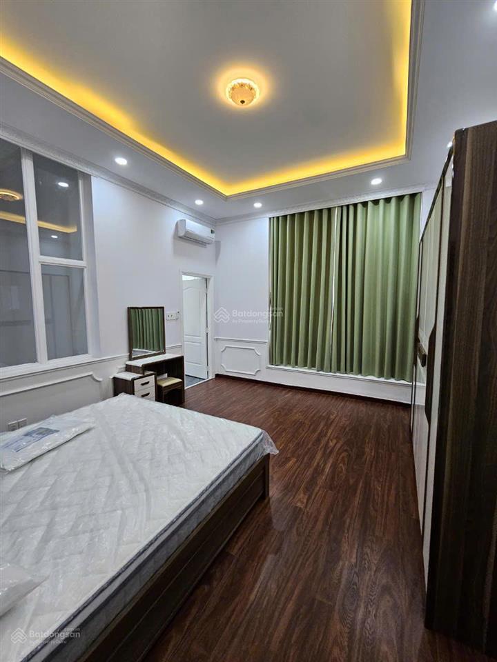 Cho thuê biệt thự mỹ giang 2b  phú mỹ hưng | 5pn  6wc | đi bộ ra cầu ánh sao | giá 65tr