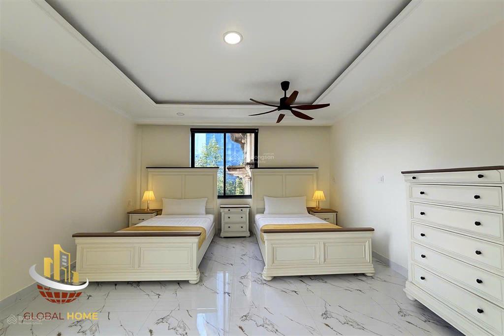Cơ hội cho thuê căn bt q7 view sông, 8pn, giá tốt, đầy đủ tiện nghi, hồ bơi, xông hơi