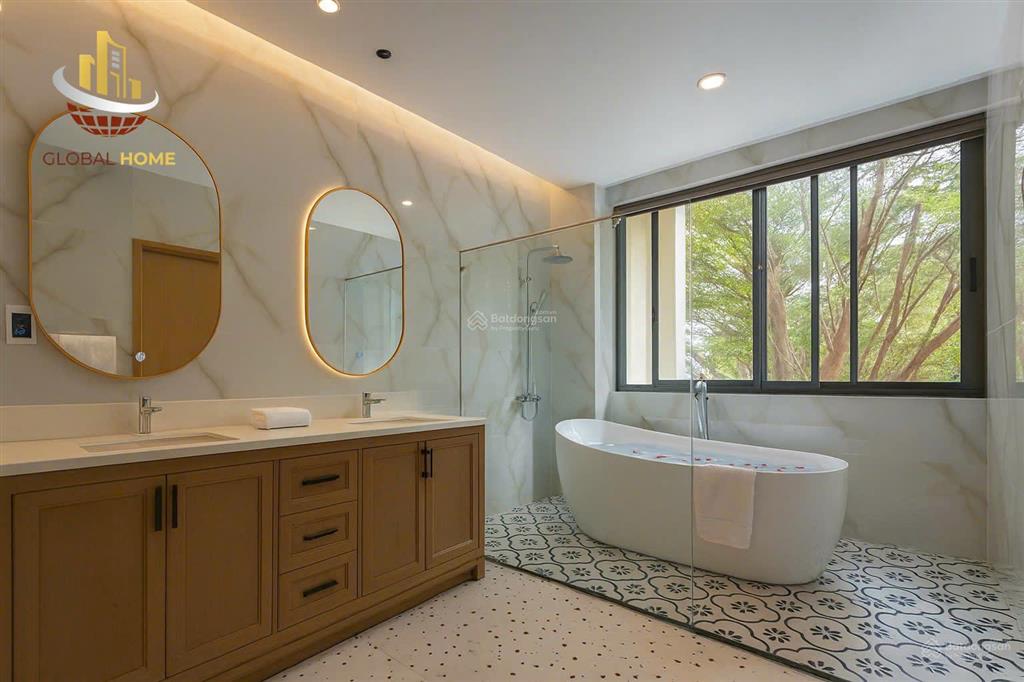 Cơ hội cho thuê căn bt q7 view sông, 8pn, giá tốt, đầy đủ tiện nghi, hồ bơi, xông hơi