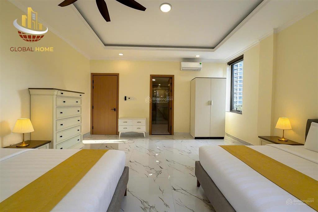 Cơ hội cho thuê căn bt q7 view sông, 8pn, giá tốt, đầy đủ tiện nghi, hồ bơi, xông hơi