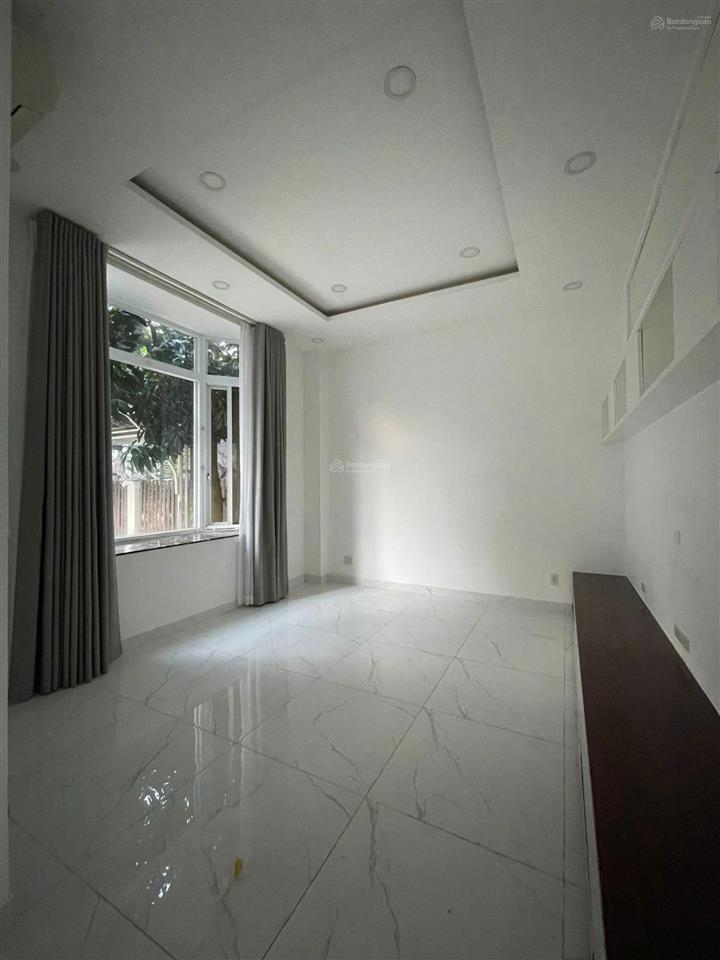Cho thuê biệt thự mỹ phú 3a  phú mỹ hưng | 7x20m | 4pn | giá 48tr (bao vat) | xuất hóa đơn ngay
