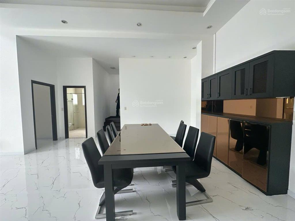 Cho thuê groundhouse riverside phú mỹ hưng 4pn nhà trống 71 triệu/th