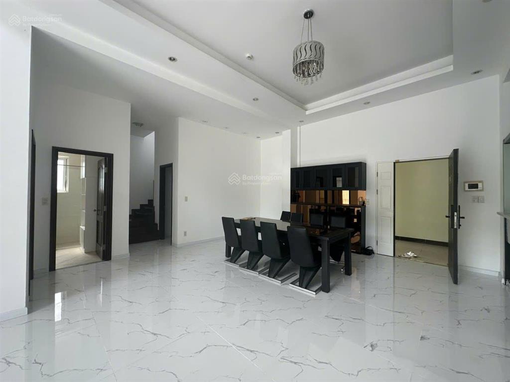 Cho thuê groundhouse riverside phú mỹ hưng 4pn nhà trống 71 triệu/th