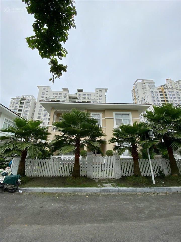 Cho thuê bt đơn lập sân vườn đẹp 3pn mỹ phú, pmh