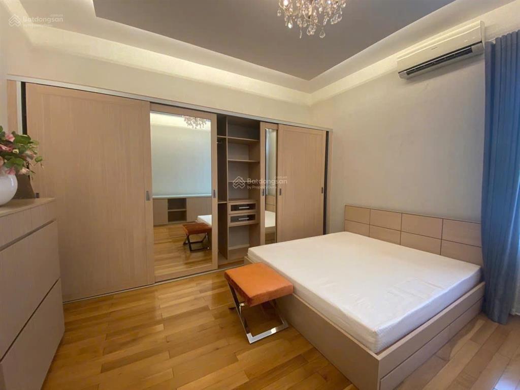 Cho thuê bt đơn lập sân vườn đẹp 3pn mỹ phú, pmh