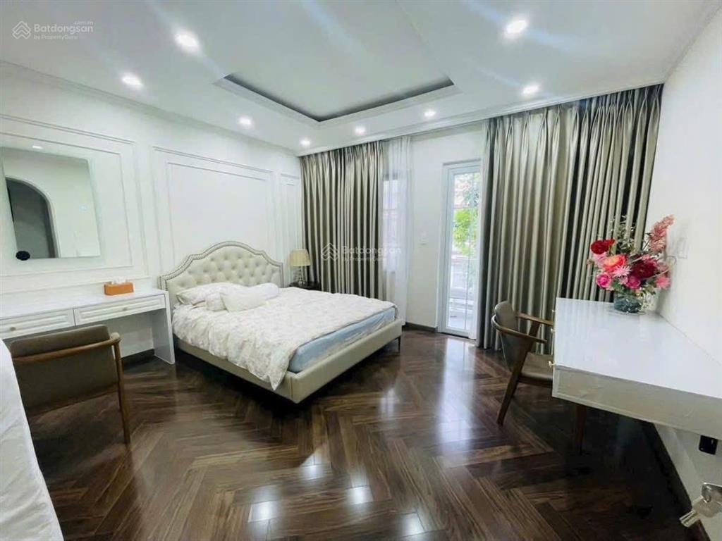 Cho thuê biệt thự mỹ thái 1c  phú mỹ hưng | nhà mới đẹp lung linh | full nội thất | giá 65tr/th
