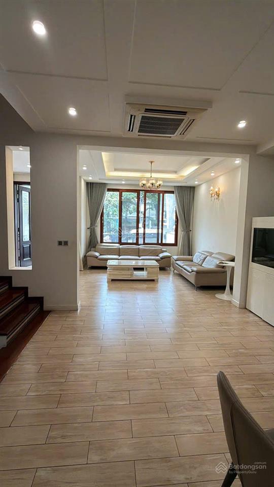 Cần cho thuê biệt thự nam thông mặt tiền đường lớn có hầm 5pn