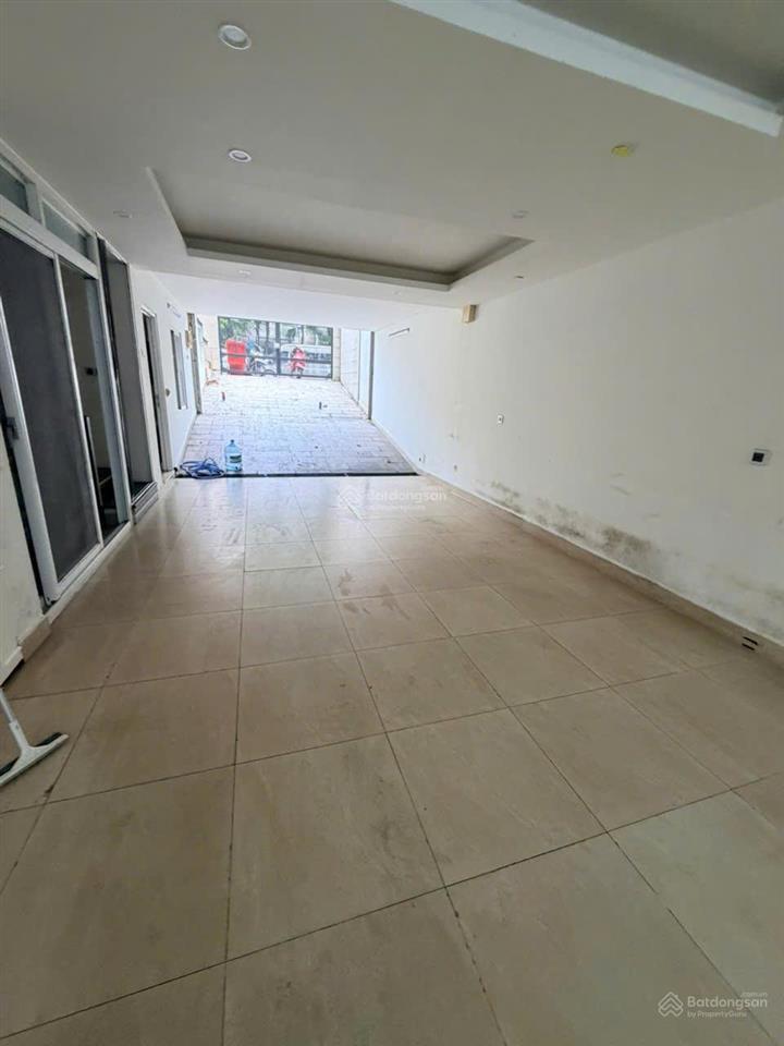 Cần cho thuê biệt thự nam thông mặt tiền đường lớn có hầm 5pn