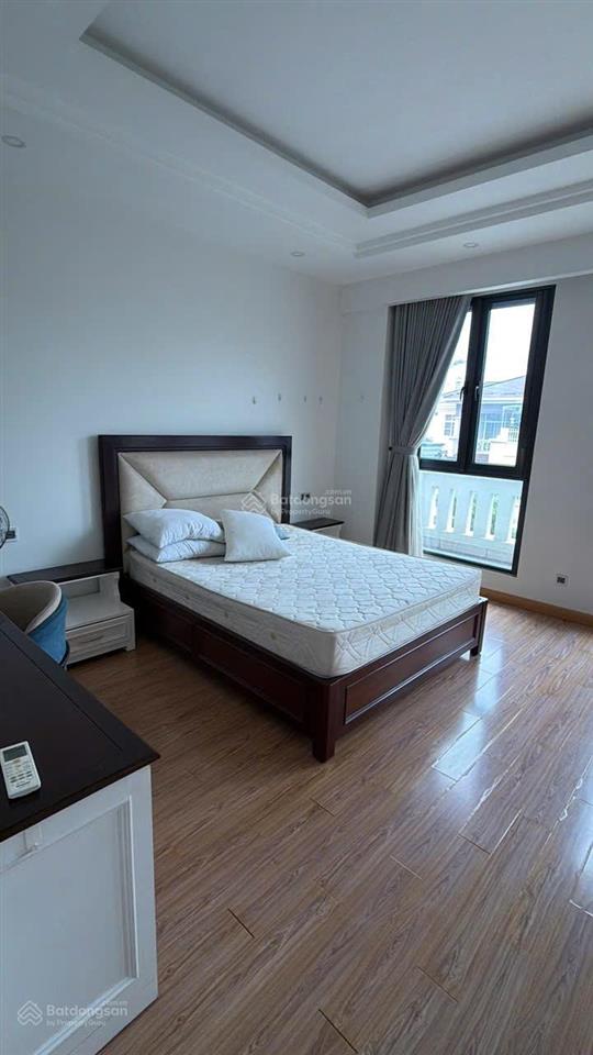 Cần cho thuê biệt thự nam thông mặt tiền đường lớn có hầm 5pn