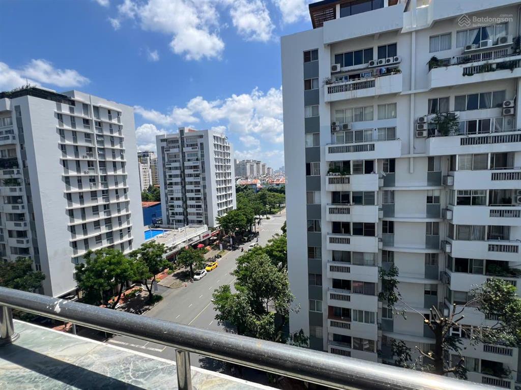 Chính chủ cần cho thuê chcc mỹ khánh căn góc không nt nhà mới 100%