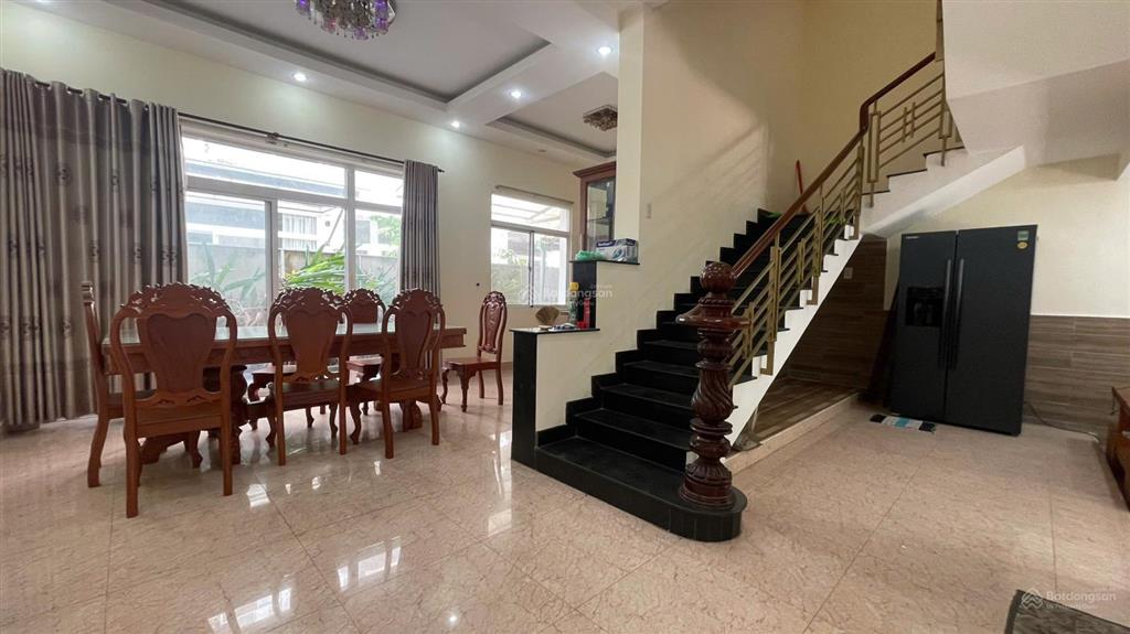 Chính chủ cần cho thuê bt liền kề sân vườn mỹ thái 1b giá siêu rẻ