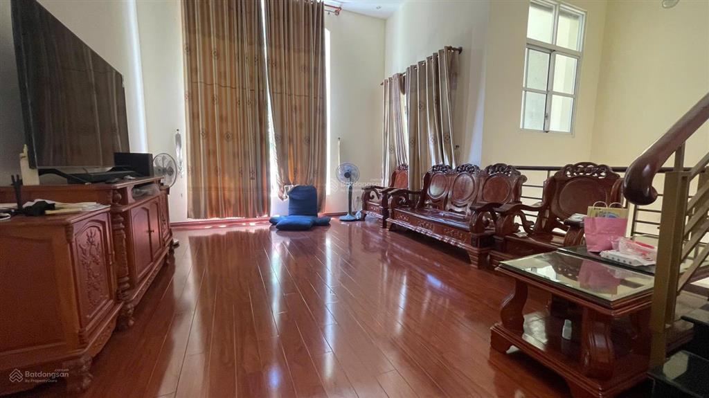 Chính chủ cần cho thuê bt liền kề sân vườn mỹ thái 1b giá siêu rẻ