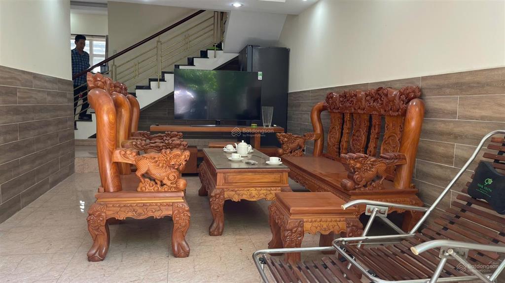 Chính chủ cần cho thuê bt liền kề sân vườn mỹ thái 1b giá siêu rẻ