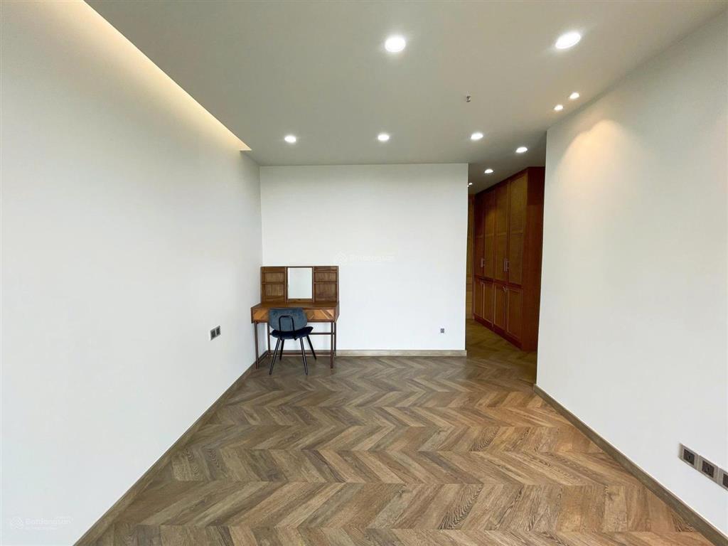 Bán căn m8 3pn view sông vô cùng hiếm, bán được cho người nước ngoài