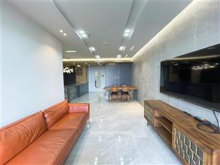 Bán căn m8 3pn view sông vô cùng hiếm, bán được cho người nước ngoài