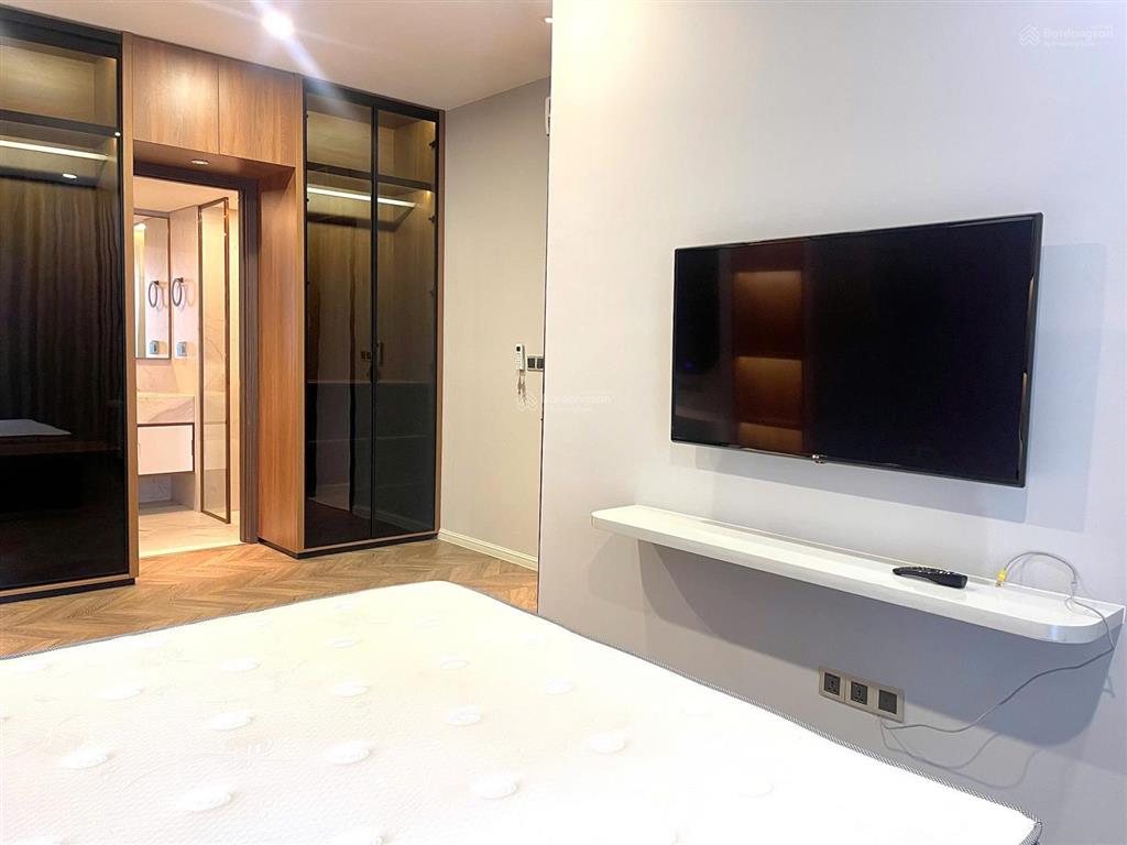 Cho thuê chcc view sông m8 midtown, nhà đẹp như tranh, dọn vào là ở