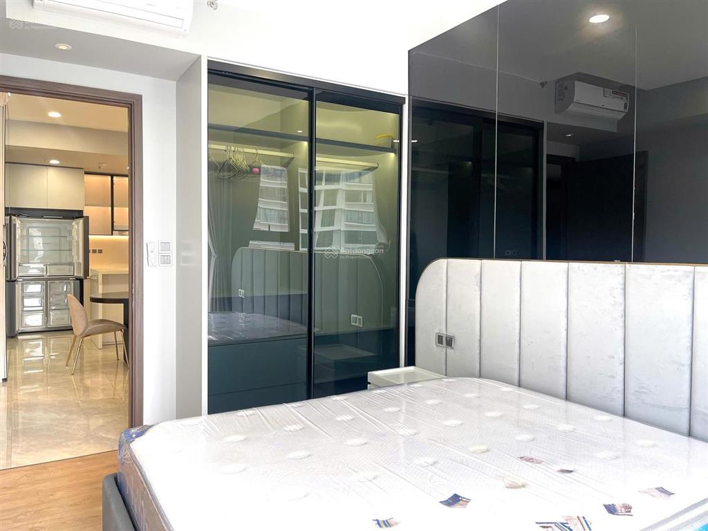 Cho thuê chcc view sông m8 midtown, nhà đẹp như tranh, dọn vào là ở