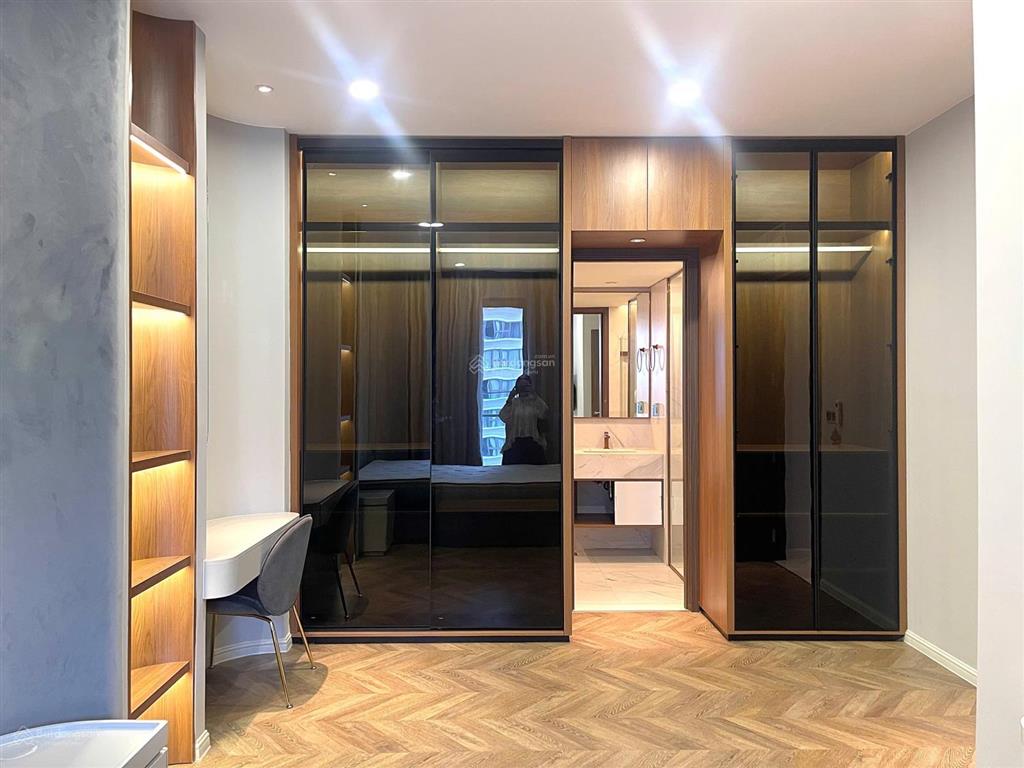 Cho thuê chcc view sông m8 midtown, nhà đẹp như tranh, dọn vào là ở