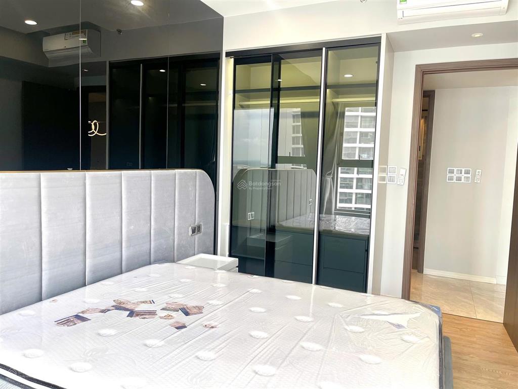 Cho thuê chcc view sông m8 midtown, nhà đẹp như tranh, dọn vào là ở