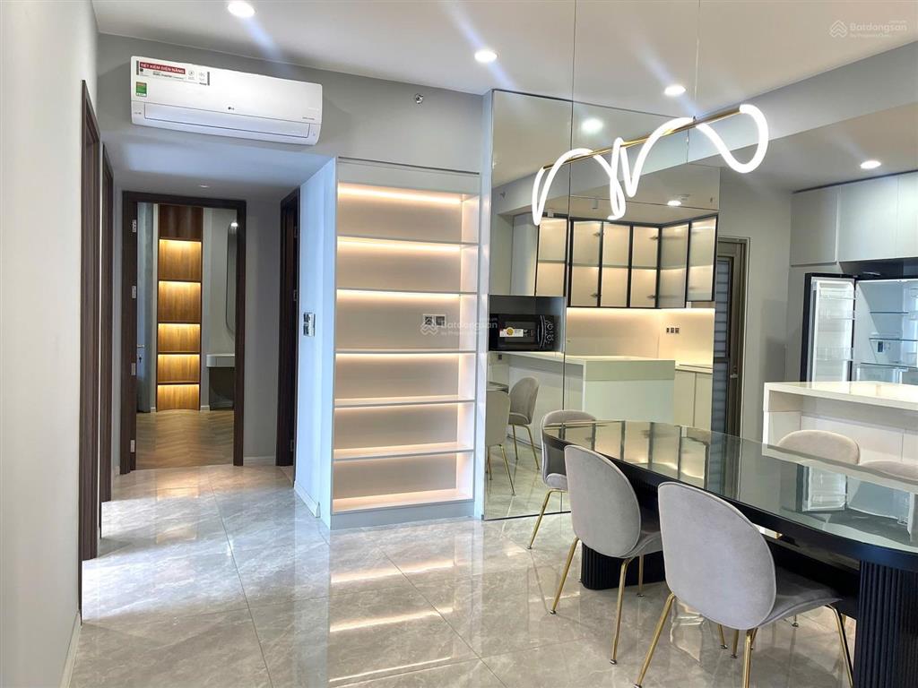 Cho thuê chcc view sông m8 midtown, nhà đẹp như tranh, dọn vào là ở