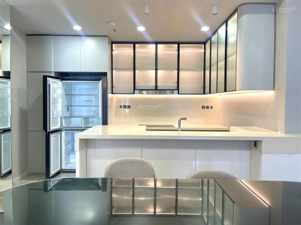 Cho thuê chcc view sông m8 midtown, nhà đẹp như tranh, dọn vào là ở