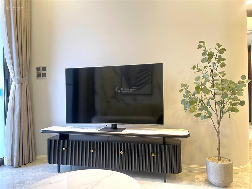 Cho thuê chcc view sông m8 midtown, nhà đẹp như tranh, dọn vào là ở