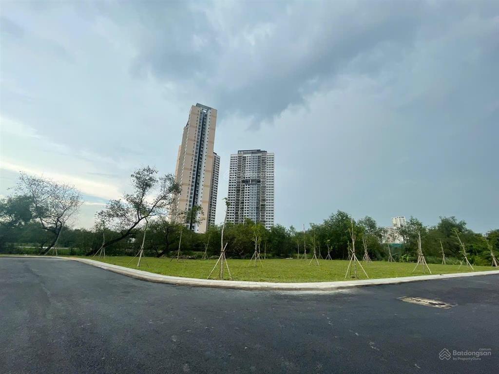 Bán đất view sông ,bình trưng, quận 2 dt 5x16 giá bán 10 ,4 tỷ shr