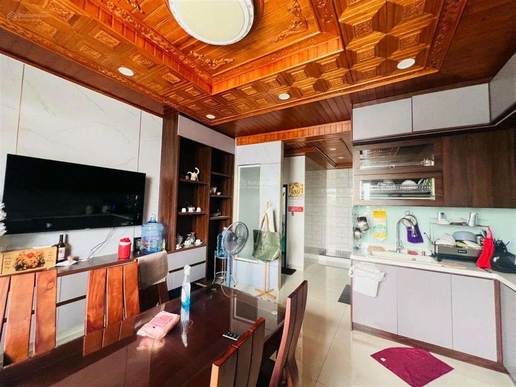 Bán nhà 5 tầng bùi văn ba (4.8x17) chỉ 9.99tỷ  kinh doanh mua bán sầm uất đón đầu cầu thủ thiêm 4