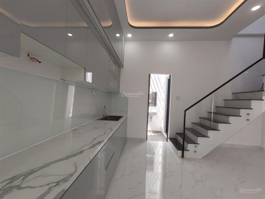 Bán nhà 2 tầng mới 64m2 (4.8x14m)  phạm hữu lầu sát ga metro tân mỹ quận 7  5tỷ hơn
