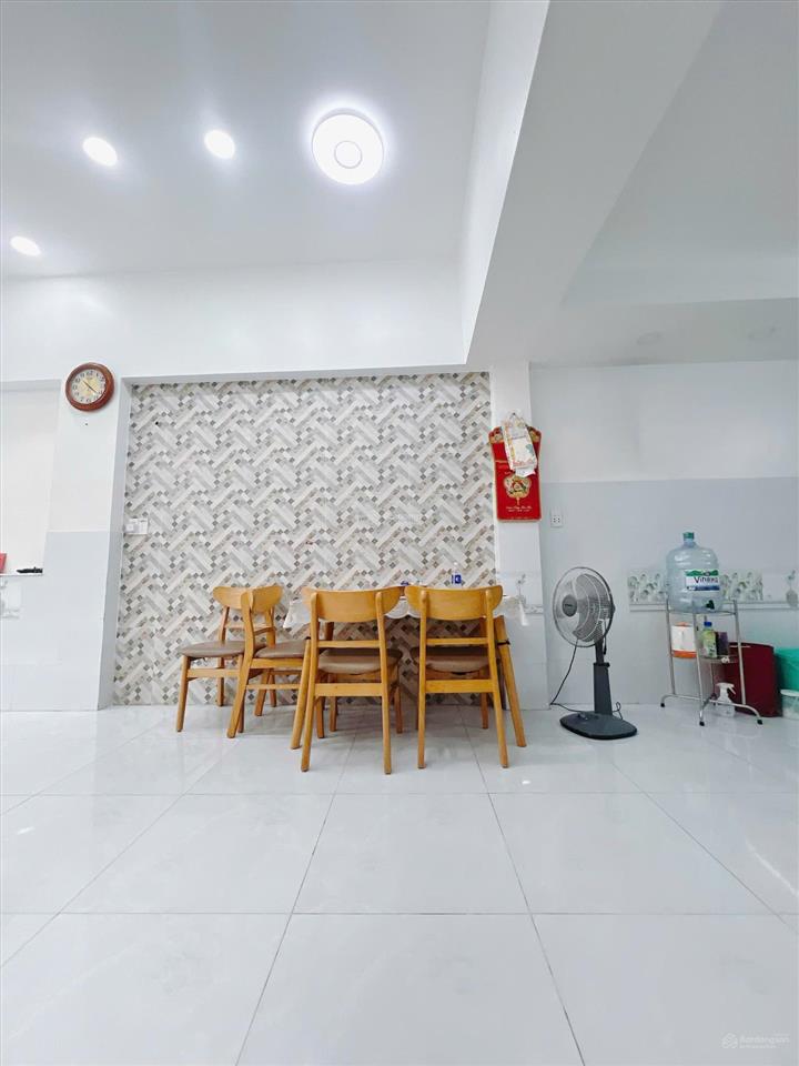 Sốc, giảm 500tr  bán nhà 2 tầng 60m2 (4.8x12)  hoàng trọng mậu sát lotte mart quận 7  chỉ 5.3tỷ