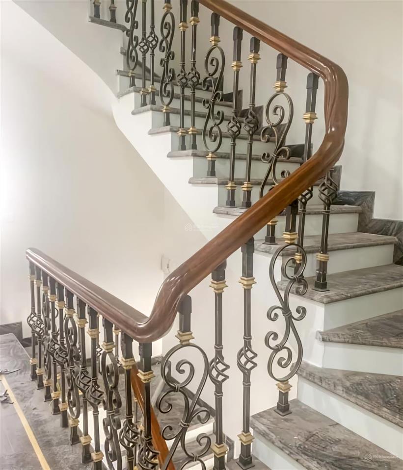 Nhà tôi cho thuê nhà mới, giáp nguyễn chánh, nam trung yên, trung kính, thang máy, 134m2x 5t*47 tr