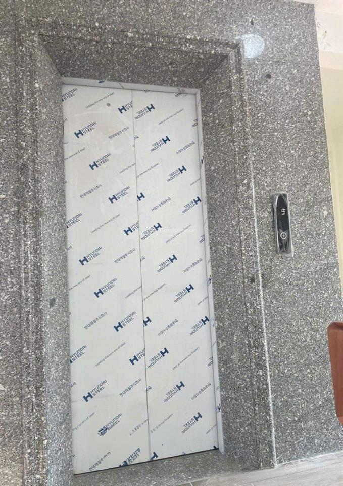 Mình cho thuê nhà, sát trung hòa, vũ phạm hàm, trần kim xuyến, thang máy, pccc, 161m2 x 7t x 81 tr