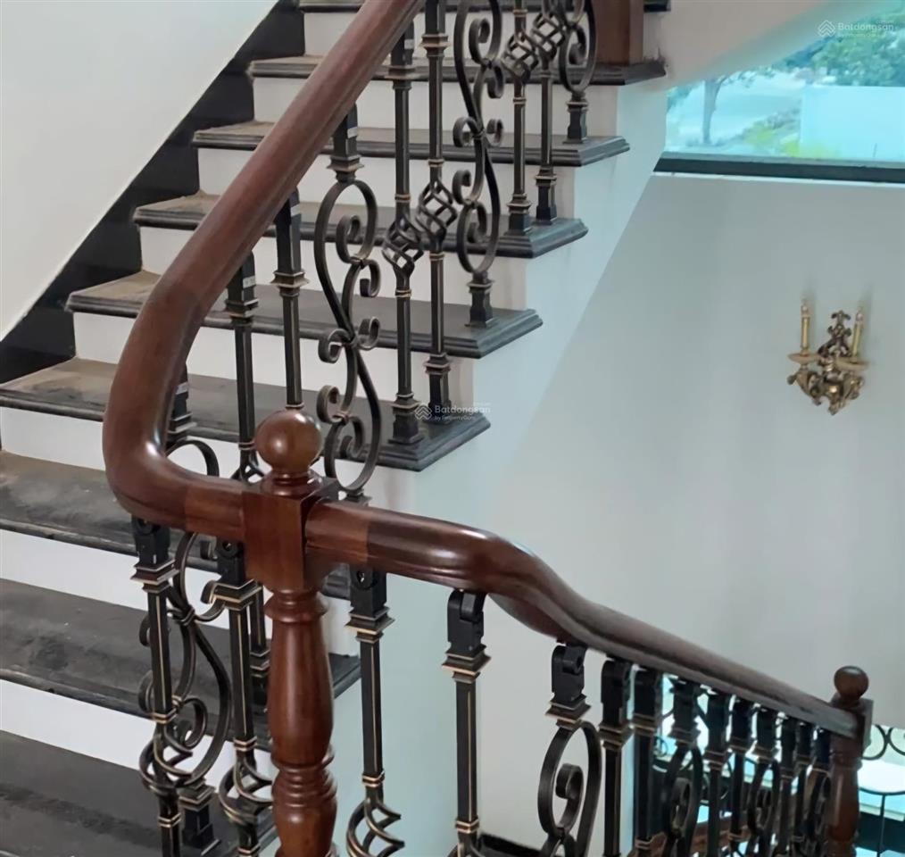 Mình chính chủ cho thuê nhà mới xây, cạnh thái hà, tây sơn, láng hạ, thang máy, 129m2x 5t*45 triệu