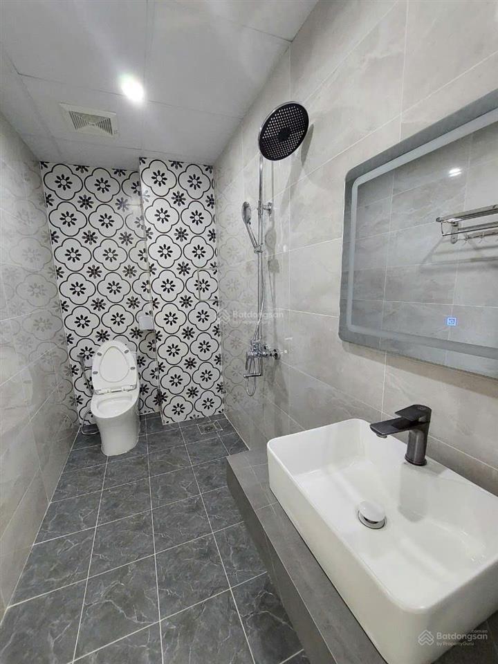 Mình chính chủ cho thuê nhà mới xây, cạnh thái hà, tây sơn, láng hạ, thang máy, 129m2x 5t*45 triệu
