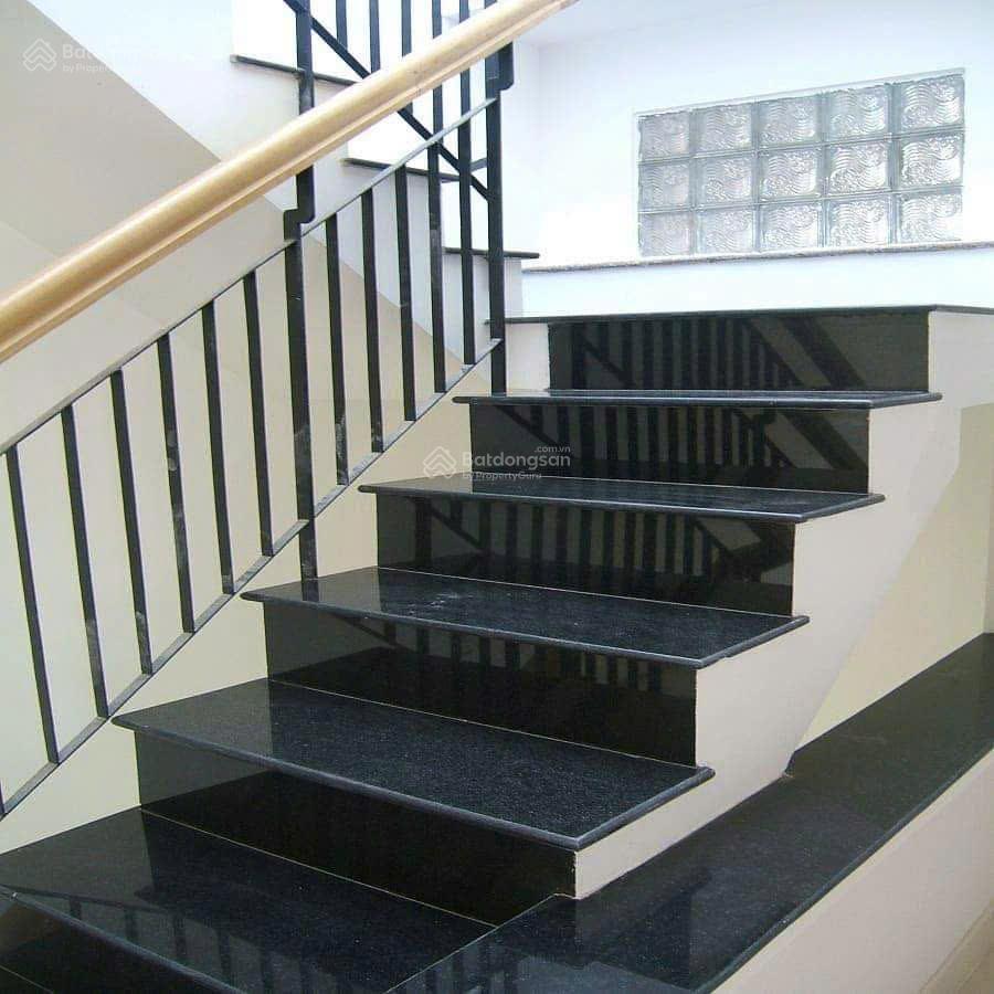 Mình cho thuê nhà xây mới, thang máy, 132m2, 5t sát chùa láng,nguyễn chí thanh,đường láng46 tr