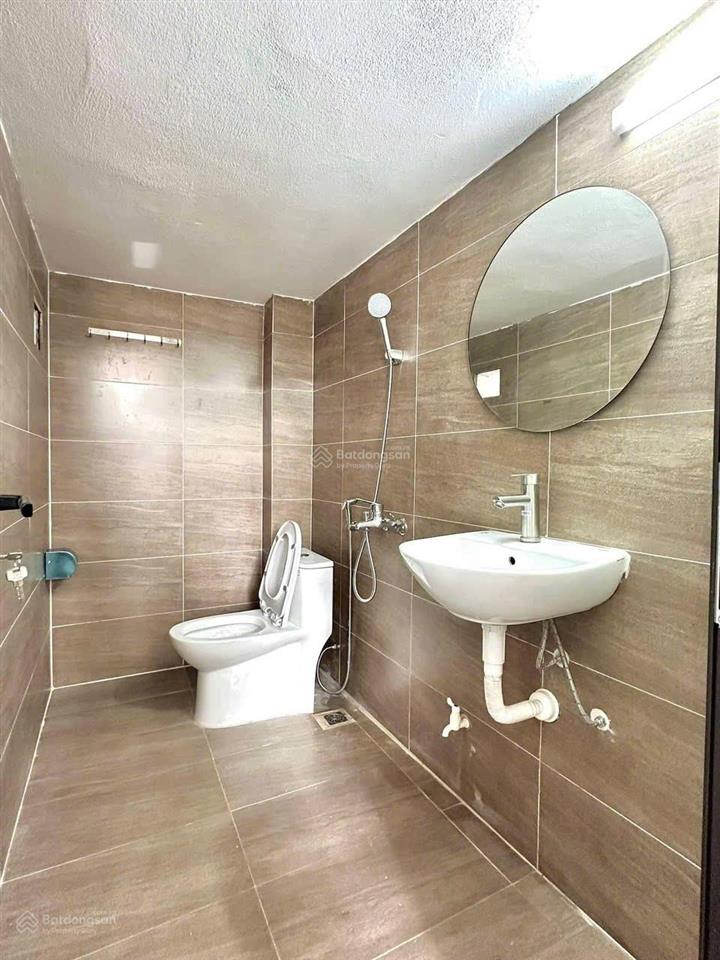 Cho thuê nhà mới xây, sát nguyễn thị định, hoàng ngân, nguyễn thị thập, thang máy, 140m2x 5t*49 tr