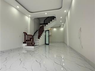 Bán nhà riêng tại ngõ 10 đường quang lãm. phố xốm. gần đh đại nam