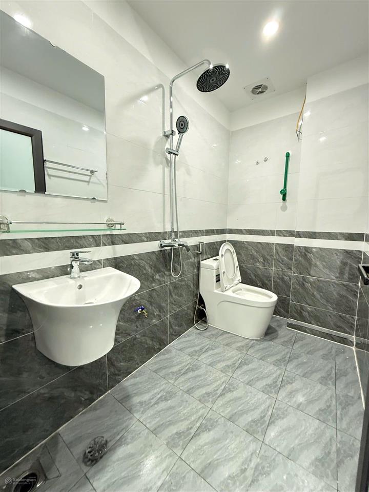 Bán nhà riêng tại ngõ 10 đường quang lãm. phố xốm. gần đh đại nam
