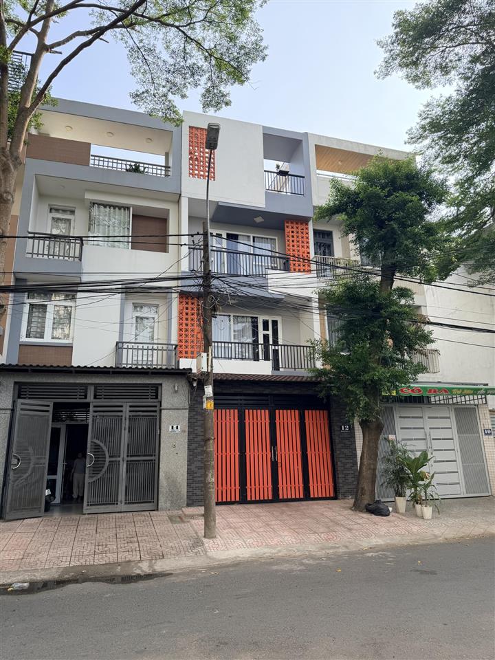 Bán nhà tại khu dân cư phú lợi, 9,8 tỷ, 100m2, giá ưu đãi, chính chủ