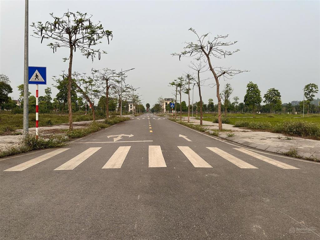 Cần bán nhanh 182m lô góc vị trí cực đẹp của lương sơn hòa bình