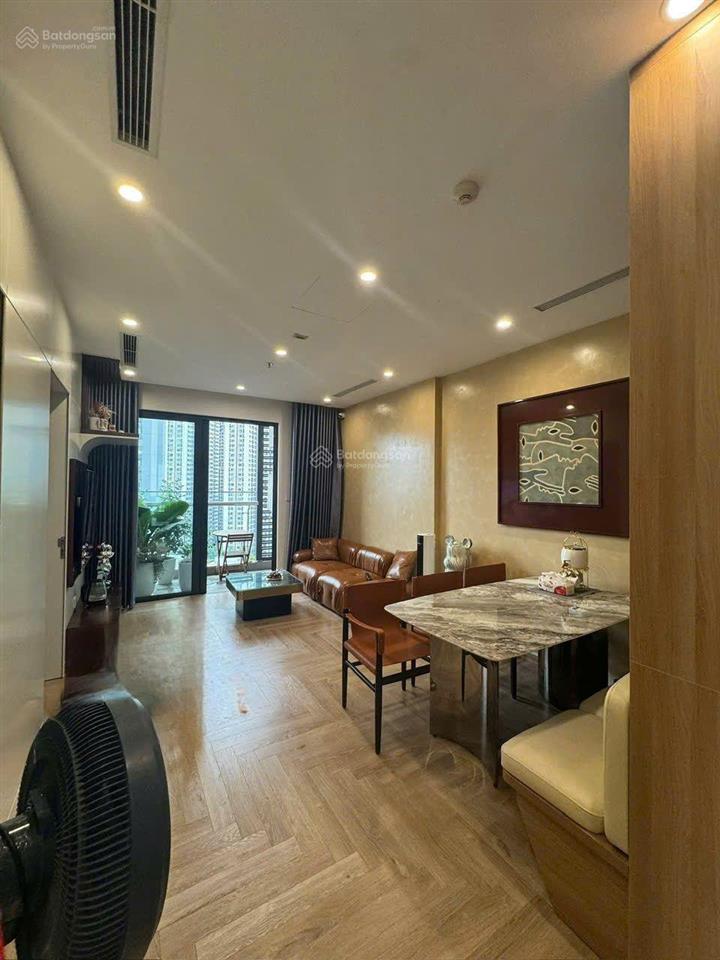 Bán căn hộ 80m2 đẹp tại the tonkin  vinhomes smart city, 8,05 tỷ. full nội thất. tầng trung.