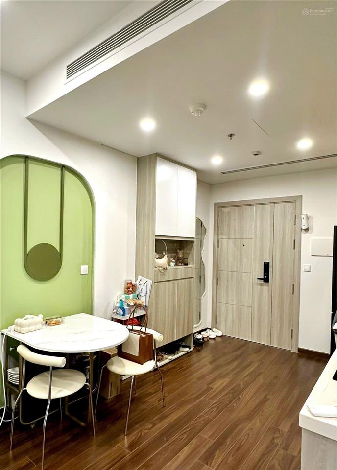 Tòa c 1pn+ 48m | căn view thẳng bể bơi siêu đẹp. giá 4,080tỷ bao hết thuế full nội thất đẹp