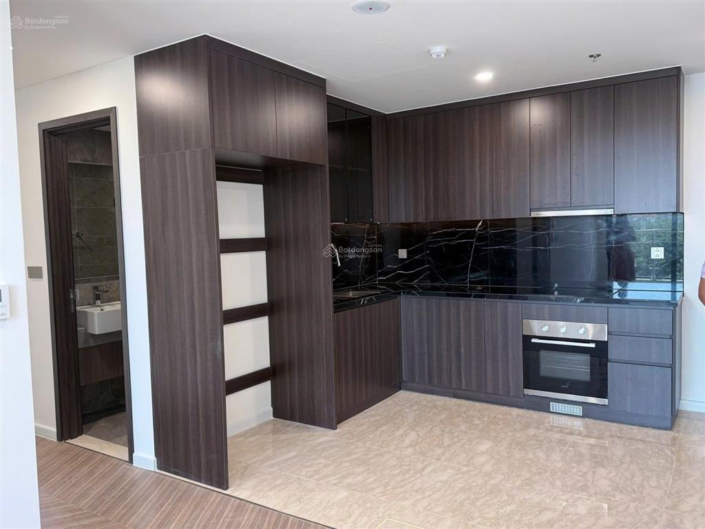 Cắt lỗ hđmb gần 400tr. tt chỉ hơn 1 tỷ sở hữu ngay 3pn  87m2 căn tầng trung vip bc đông nam lumier