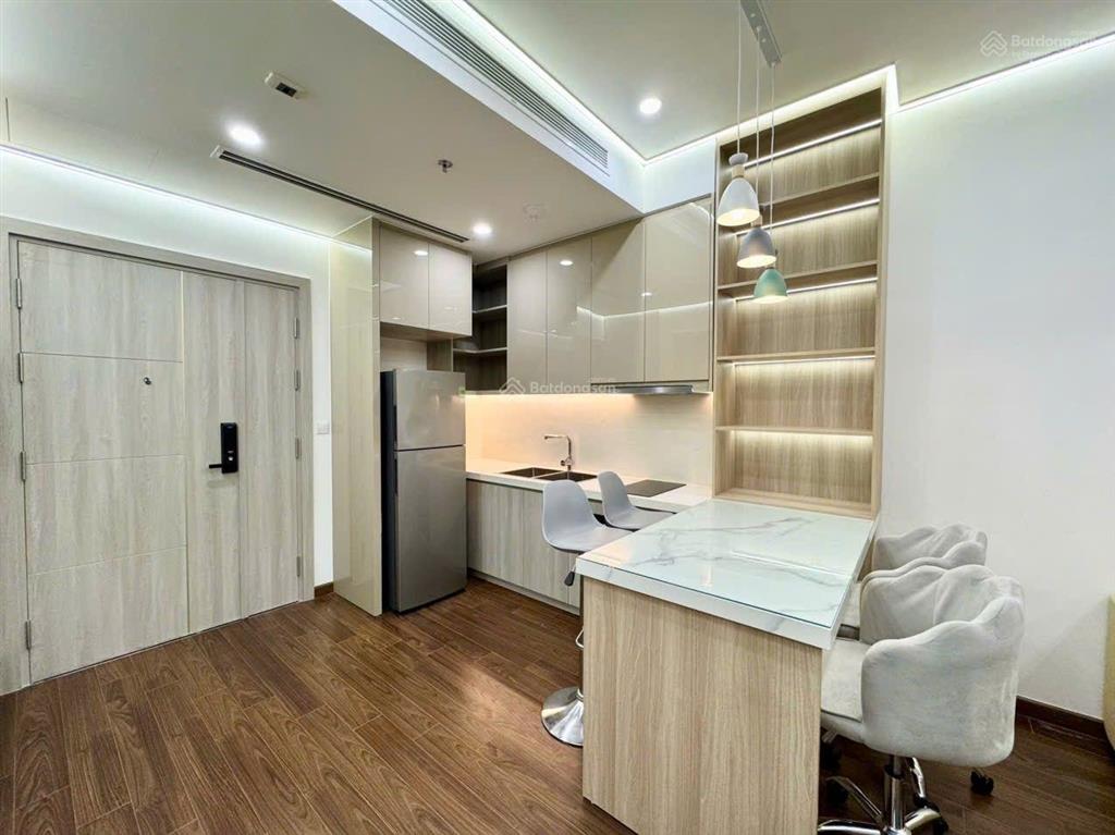 Masterise a. 47m. giá 3,38 tỷ full đồ đẹp như trong tranh. 75tr/m2 quá rẻ.